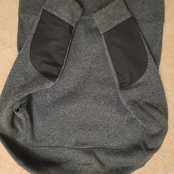 Good fellow sweatshirt. Size M . - Picture 2 of 4